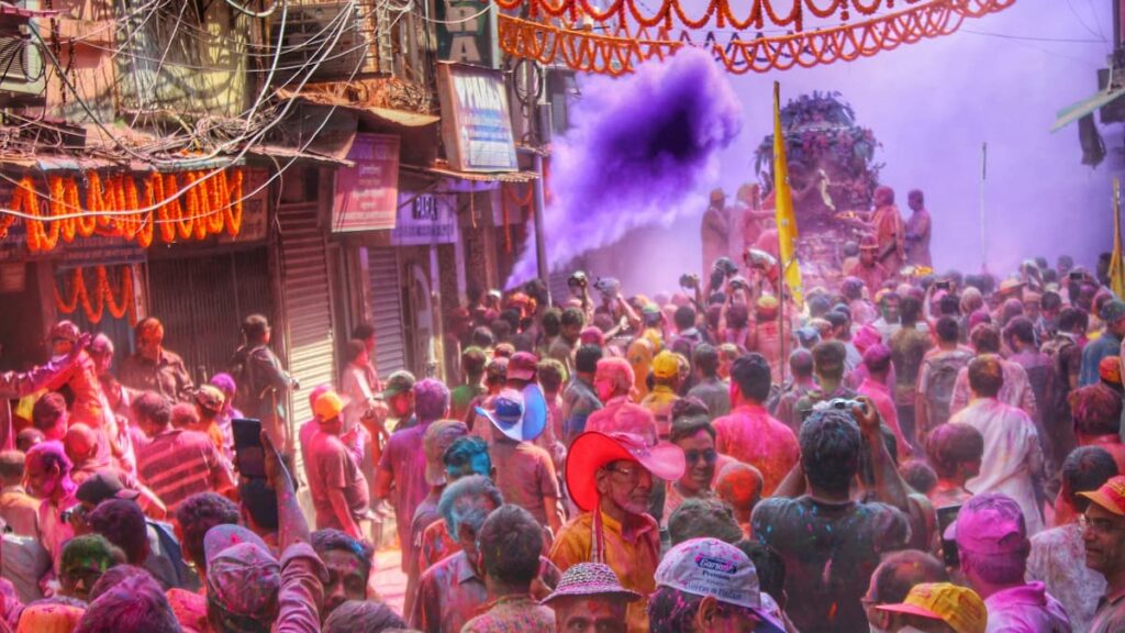 mathura holi