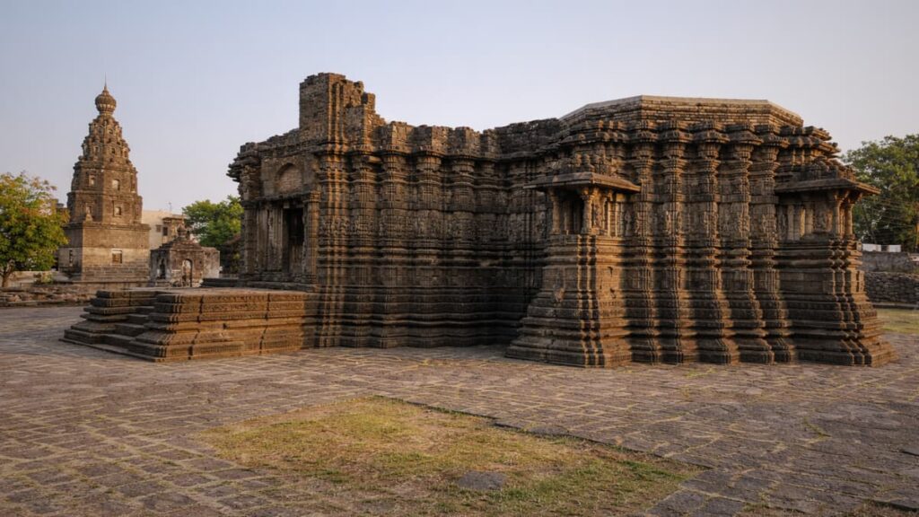 Datiyasudan Temple, lonar lake