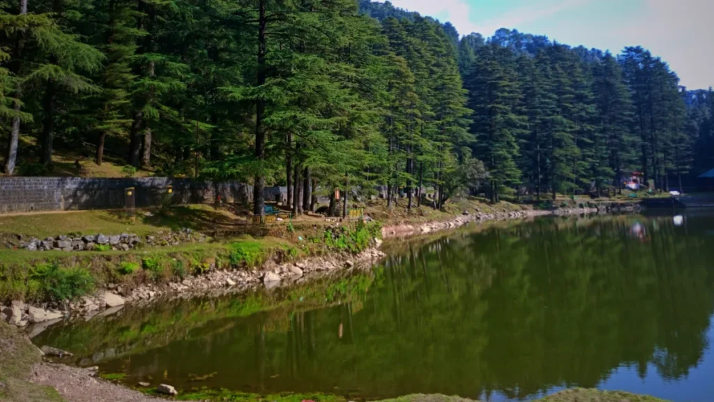 dal lake dharamshala