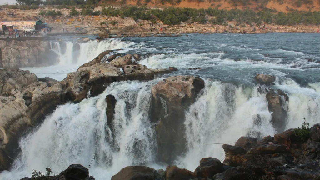 Dhuandhar Falls